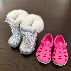 Toddler shoes (size 5)